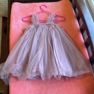 One piece size 12 months. Tulle dress. Color blush pink Worn only once.